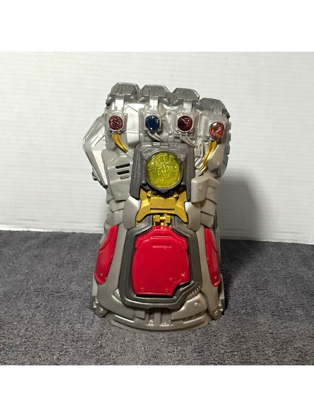 Marvel Infinity Gauntlet Pretend Play Costume Toy Electronic Gauntlet Glove